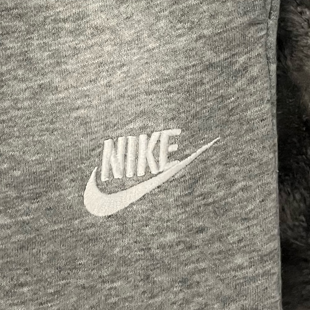 Nike Joggers - Picture 6 of 10